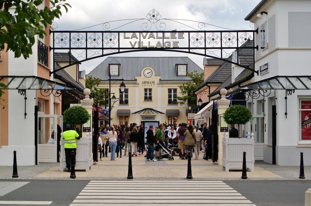 Studio Disneyland Paris - Terrasse Монтеврен Екстер'єр фото